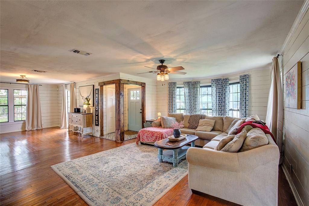 Sulphur Springs, TX 75482,929 Church Street