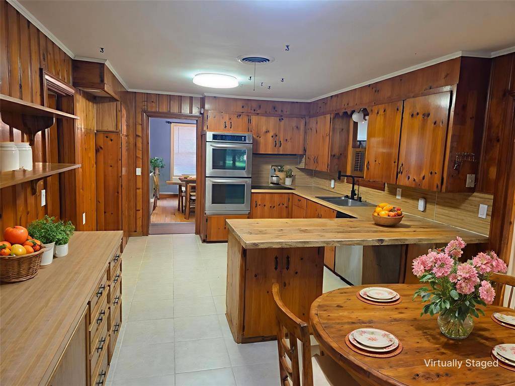 Springhill, LA 71075,713 NW 10th Street