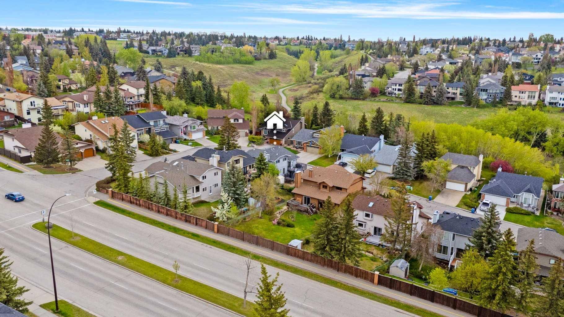 111 Edgebyne CRES NW, Calgary, AB T3A 4B4