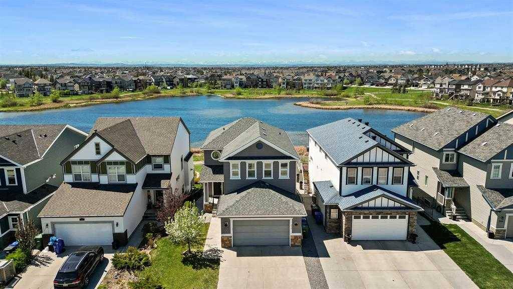 Calgary, AB T2Z 0W4,336 Copperpond CIR SE