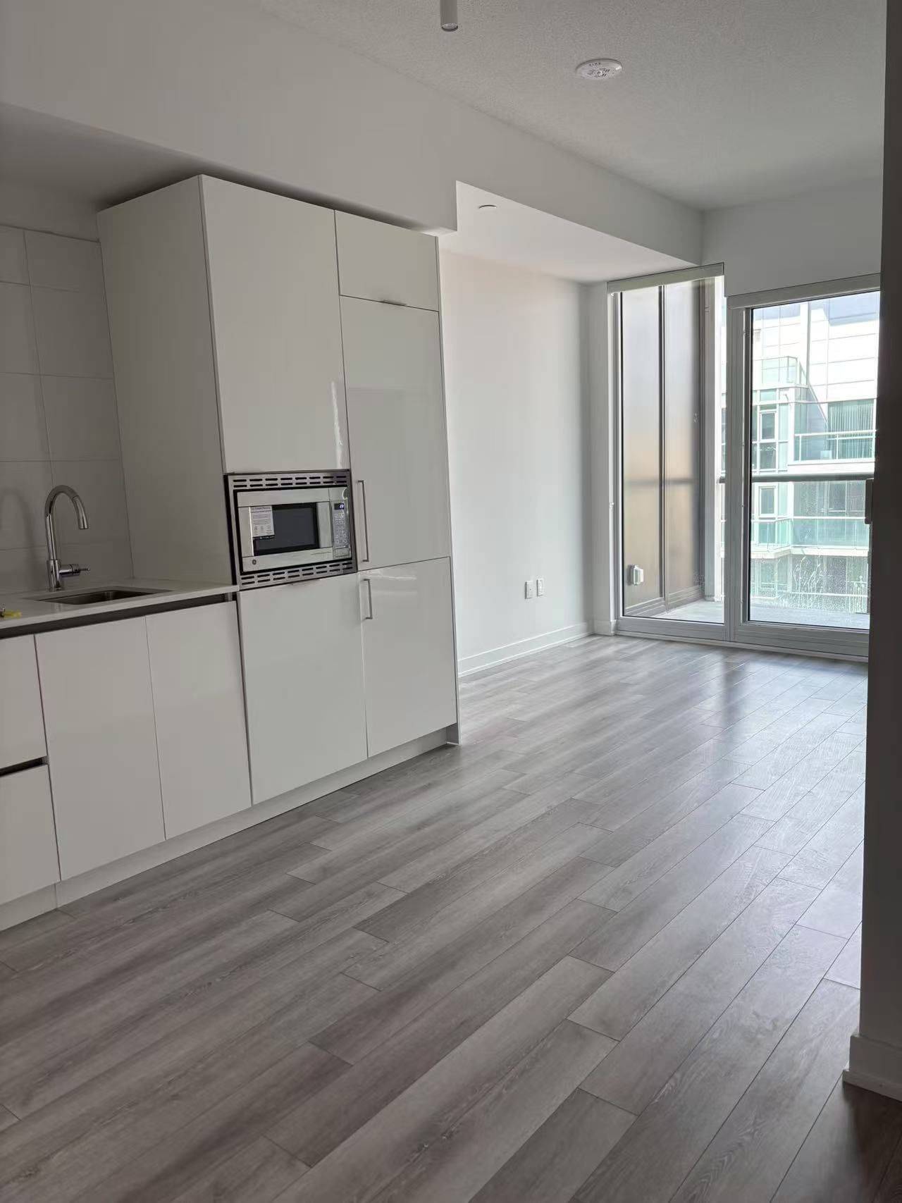 Toronto C01, ON M5T 0B8,121 St Patrick ST #1325