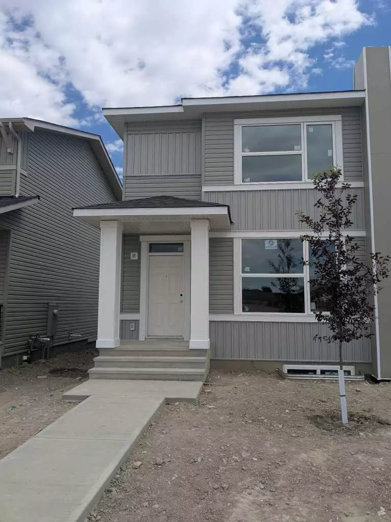 Crossfield, AB T0M 0S0,1935 McCaskill DR