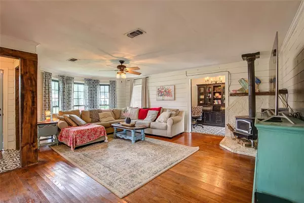 Sulphur Springs, TX 75482,929 Church Street