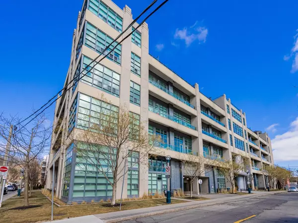 380 Macpherson AVE #125, Toronto C02, ON M4V 3E3