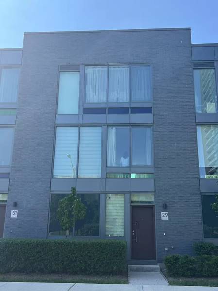 29 Sonic WAY, Toronto C11, ON M3C 3Z2