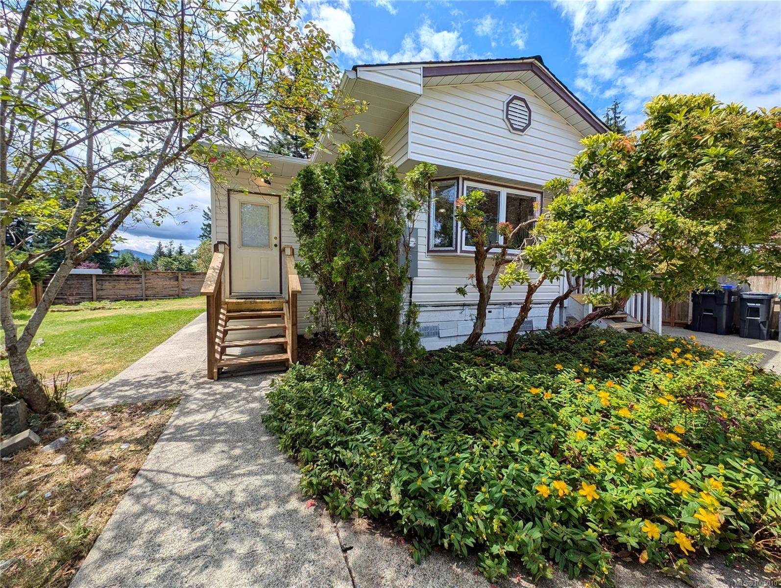 Nanoose Bay, BC V9P 9J9,2427 Armstrong Cres