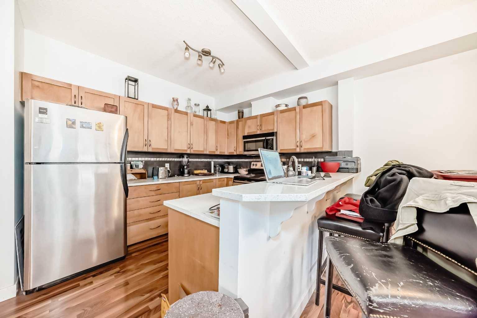 Calgary, AB T3H 0K1,211 Aspen Stone BLVD Southwest #1209