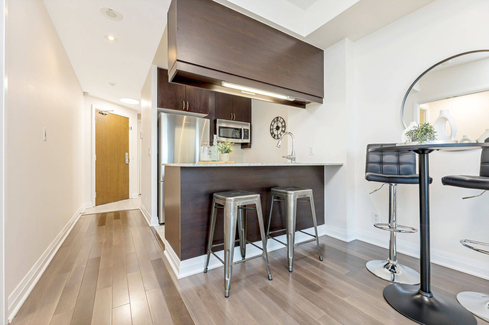 Mississauga, ON L5J 0A3,1055 Southdown RD #402