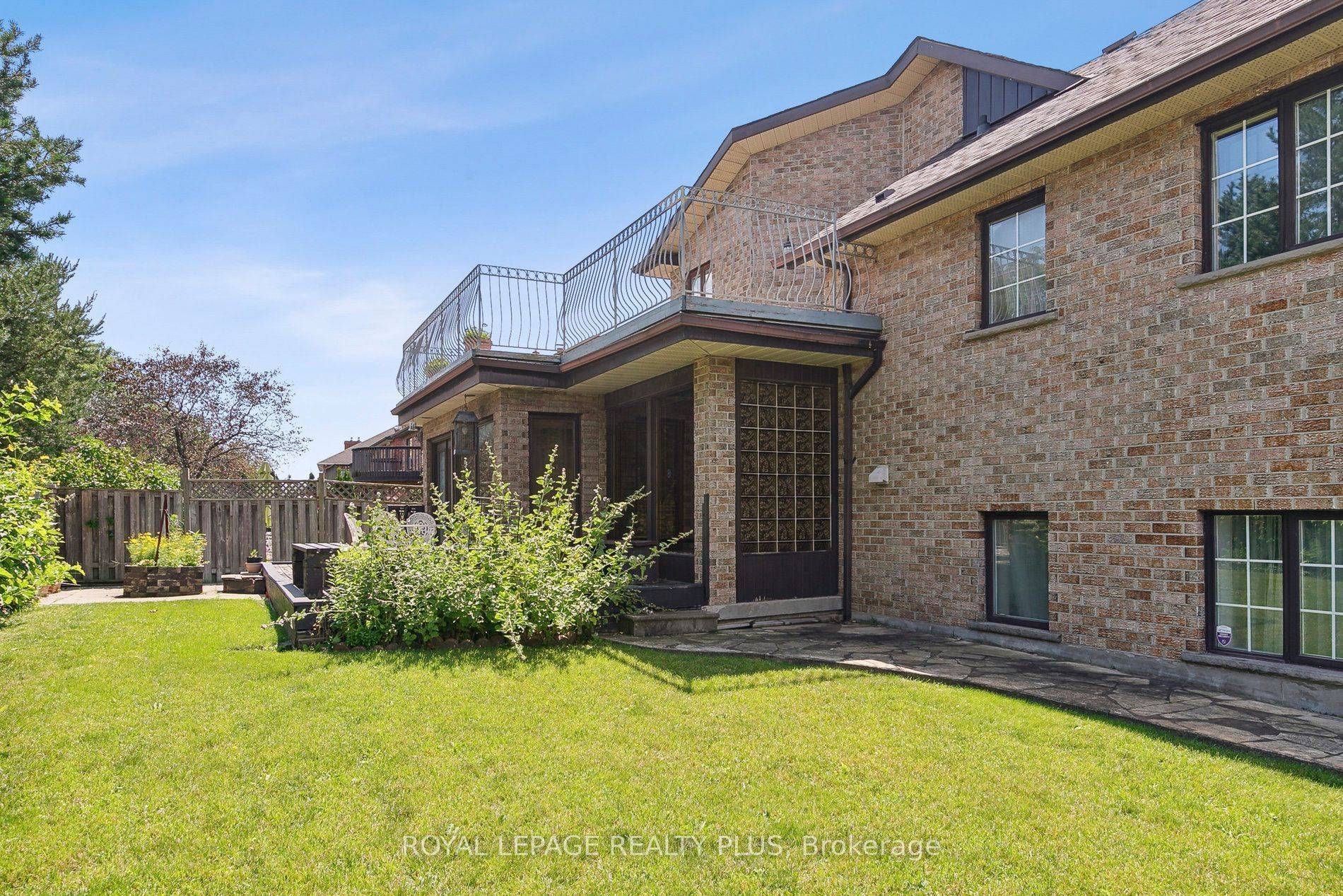 4143 Tapestry TRL, Mississauga, ON L4W 4E4