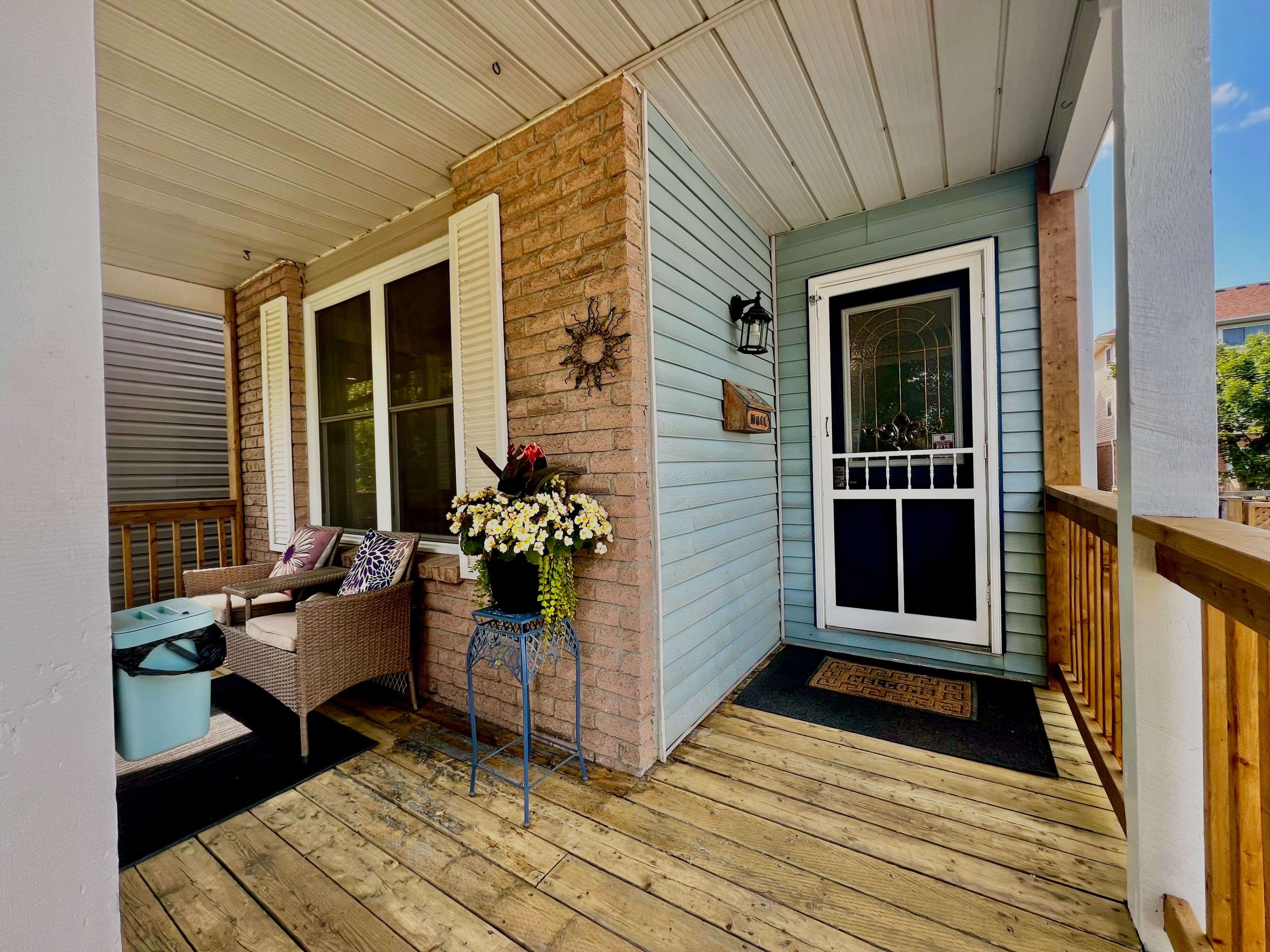 Shelburne, ON L9V 2Z9,504 Pineview GDNS