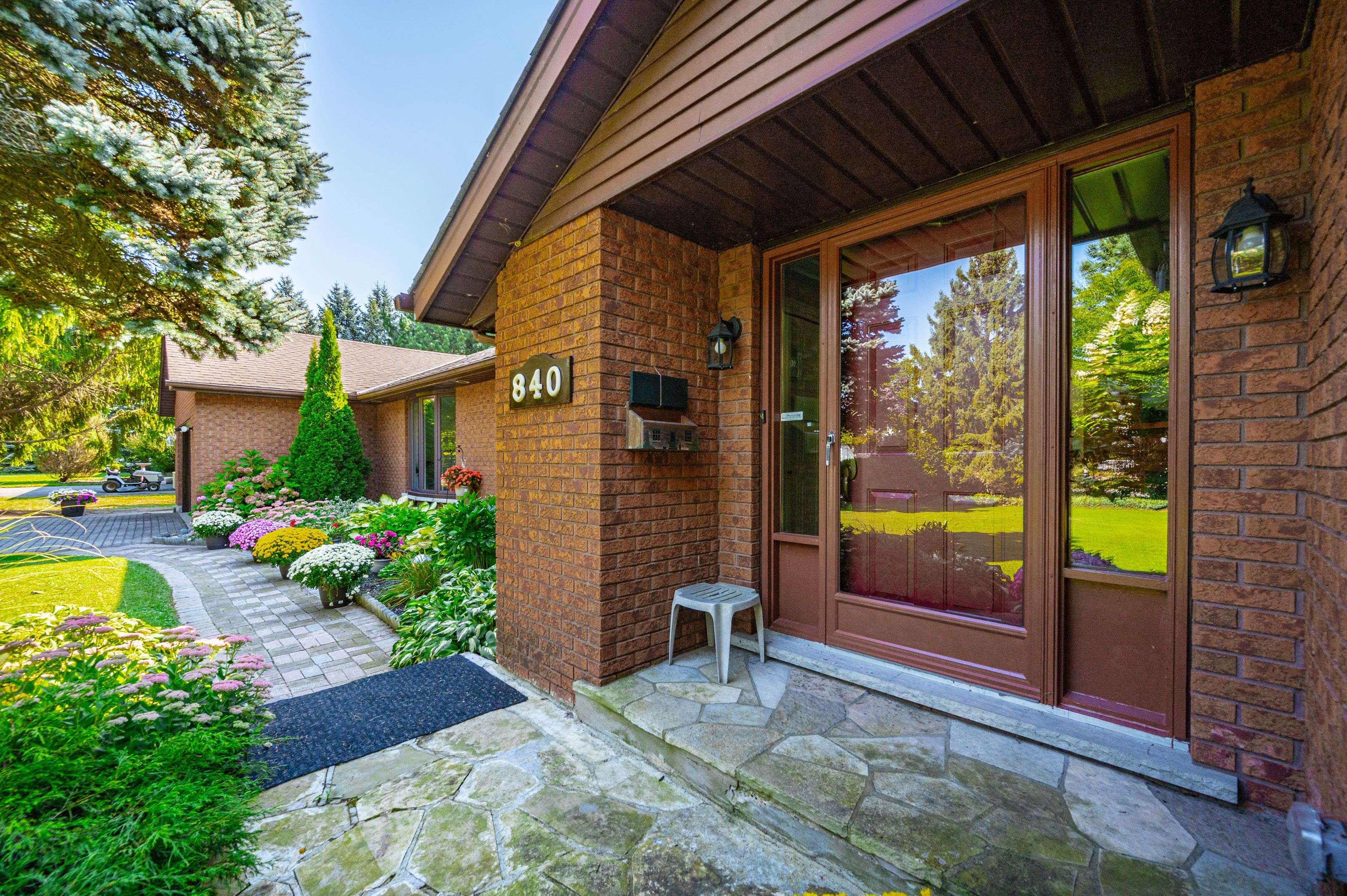 Centre Wellington, ON N1M 2Y1,840 ST GEORGE ST E