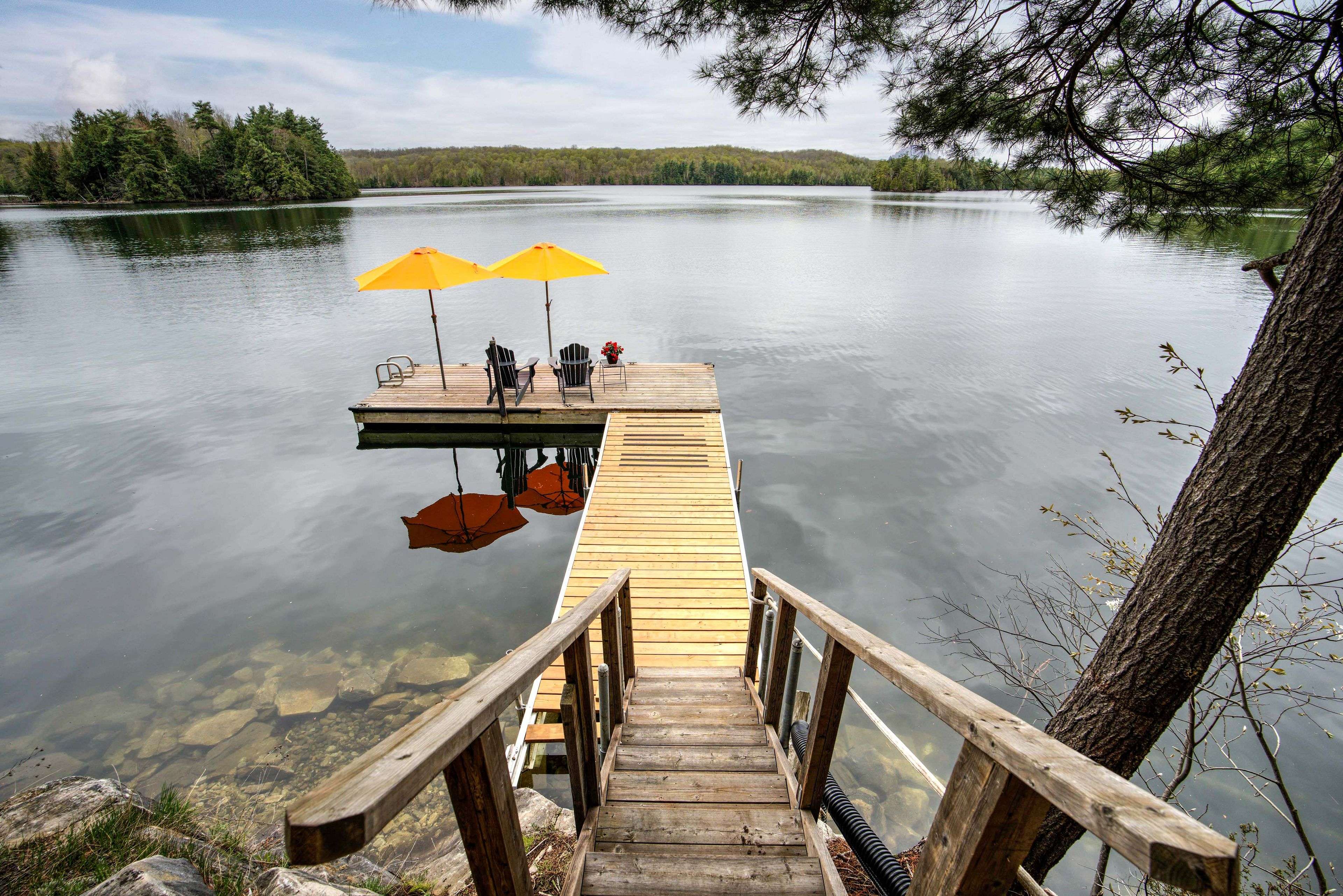 Frontenac, ON K0G 1X0,45 Shoal LN