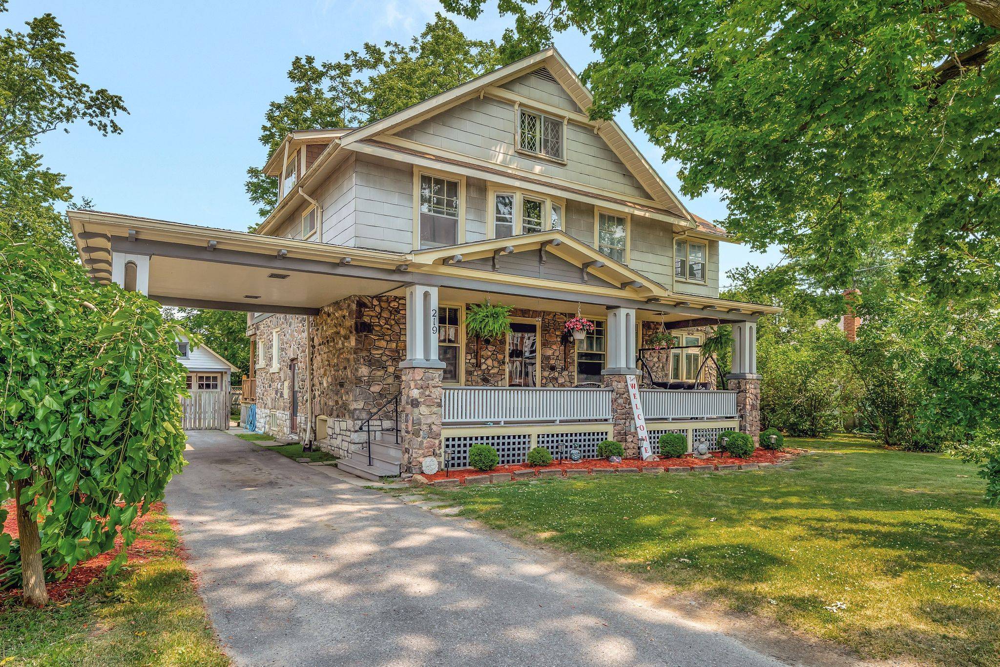 Greater Napanee, ON K7R 1T2,219 East ST