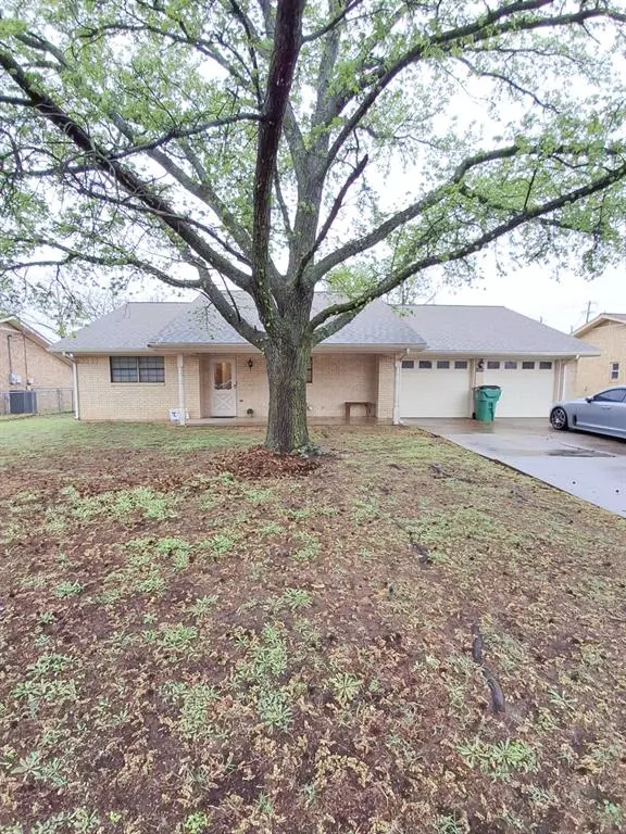 Stephenville, TX 76401,1212 N Dale Avenue