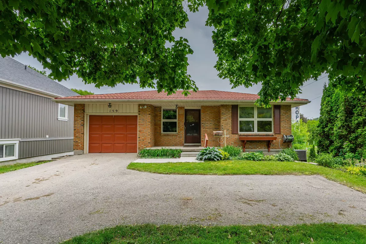 Centre Wellington, ON N0B 1S0,159 E Mill ST