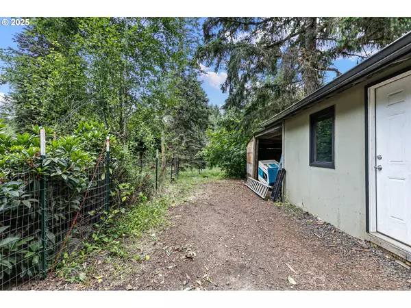 Elmira, OR 97437,90361 BAKER RD