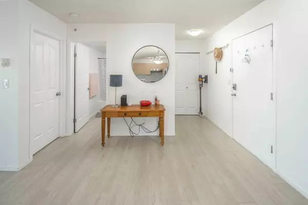 Calgary, AB T2P 5M5,1111 6 AVE SW #1710