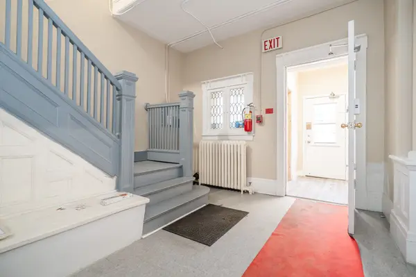 63 Mcdonald ST, Barrie, ON L4M 1P4