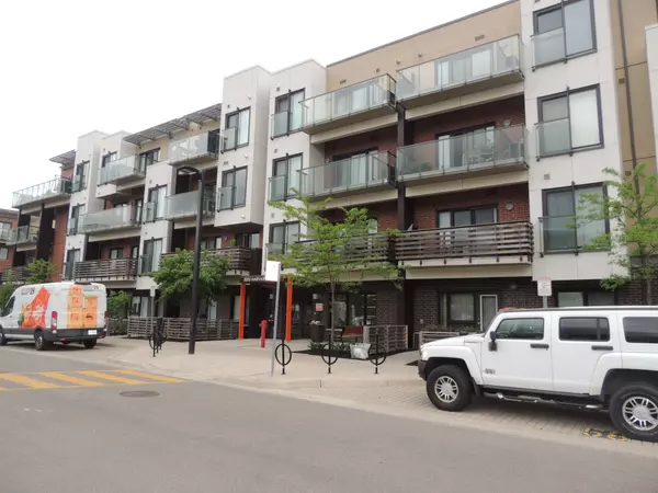 Mississauga, ON L5M 0W5,5005 HARVARD RD #214