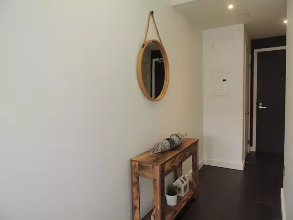 Mississauga, ON L5M 0W5,5005 HARVARD RD #214