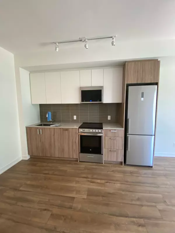 Toronto W03, ON M6N 0B7,1787 ST CLAIR AVE W #316