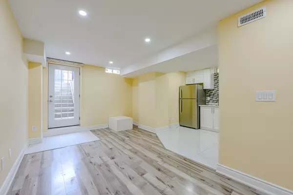 Brampton, ON L6X 3B4,15 Orangeblossom TRL #Basement