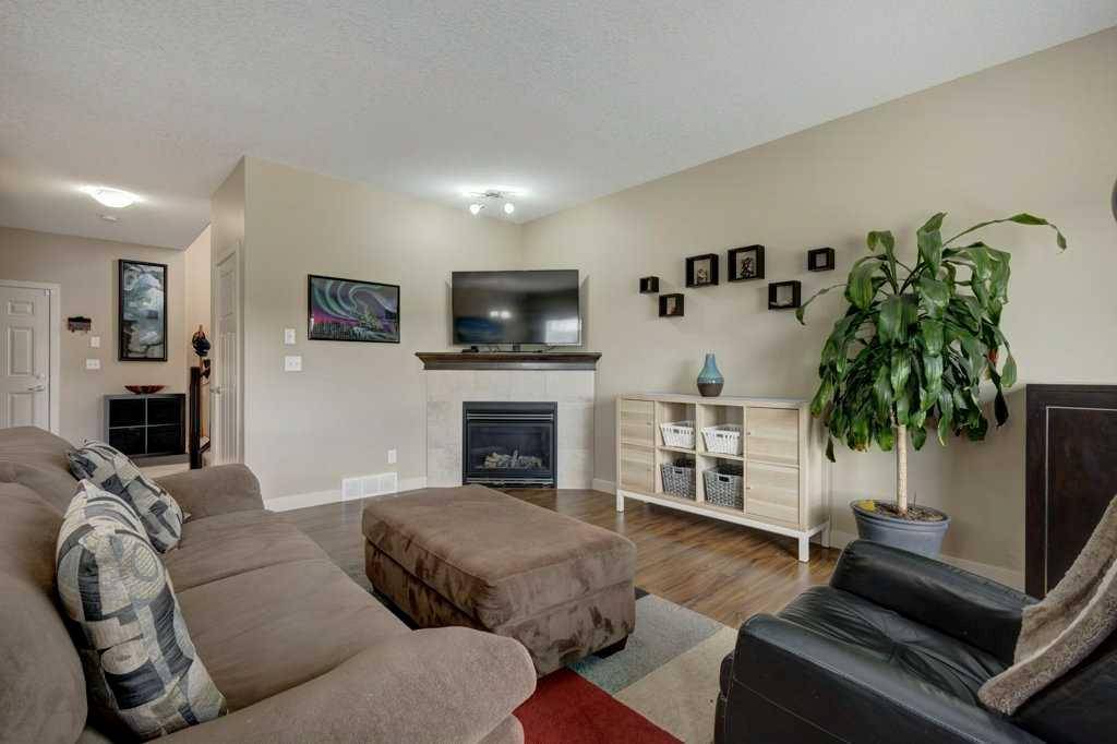 Calgary, AB T2Y 0K2,48 Everhollow ST SW