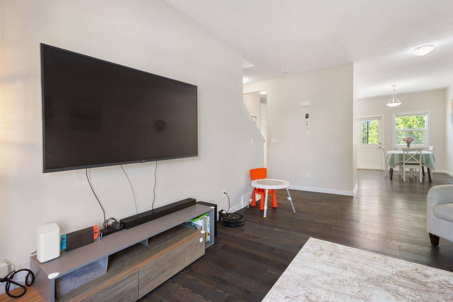 Calgary, AB T3P 0P3,503 Evansridge Common NW
