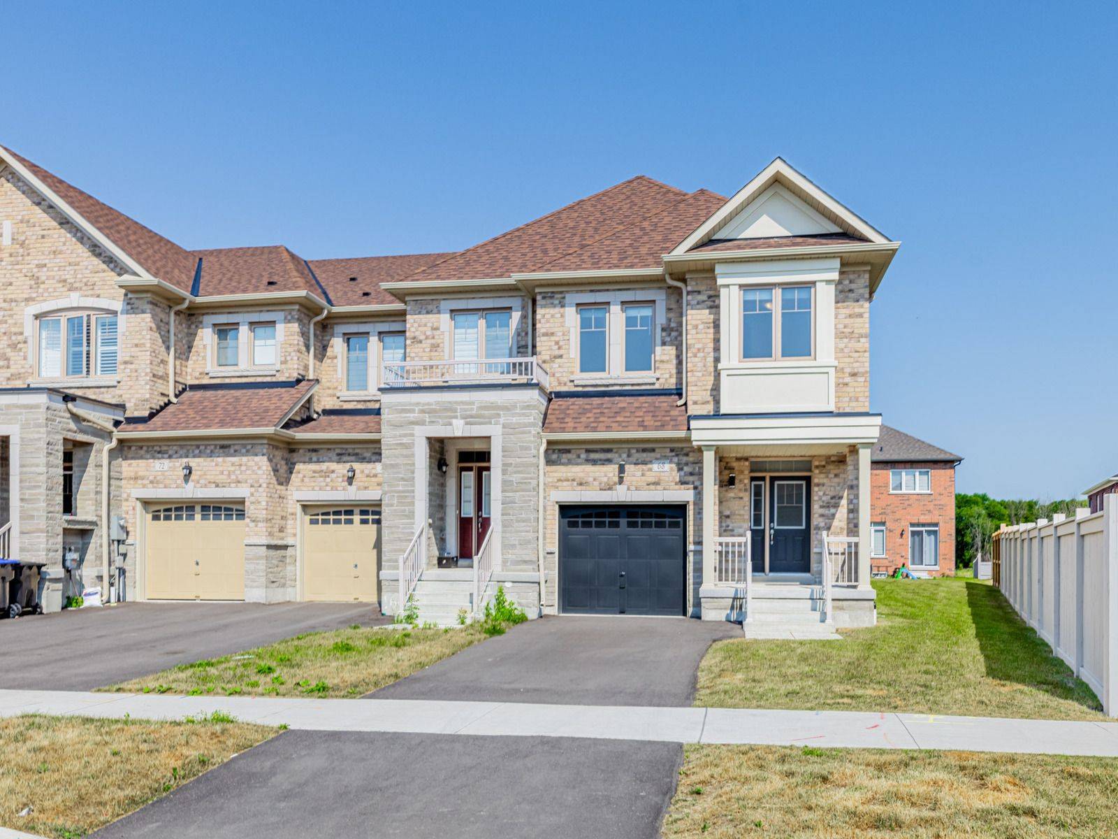 Bradford West Gwillimbury, ON L3Z 4K2,68 Ferragine CRES