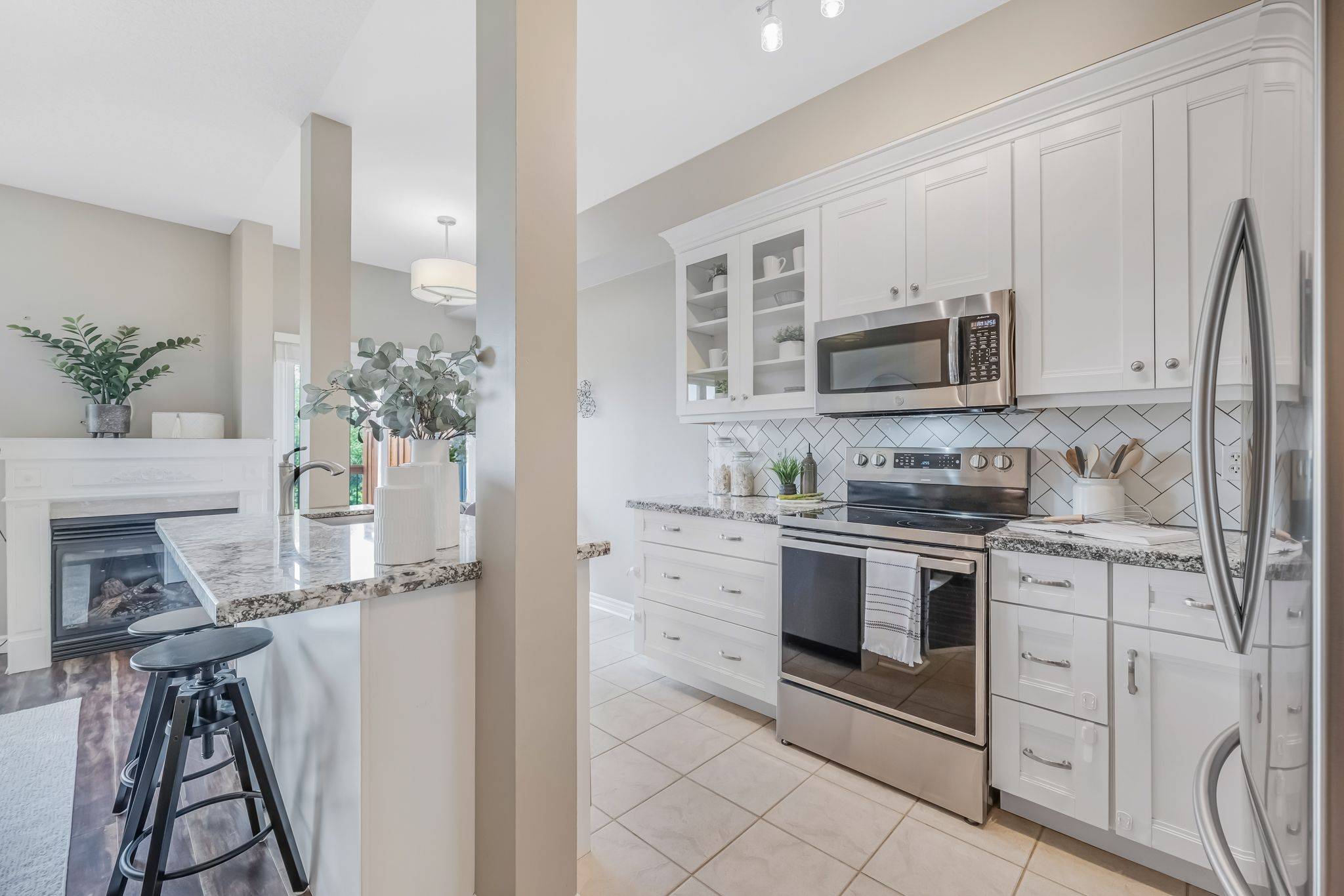 Barrie, ON L4M 0C6,32 Arch Brown CT
