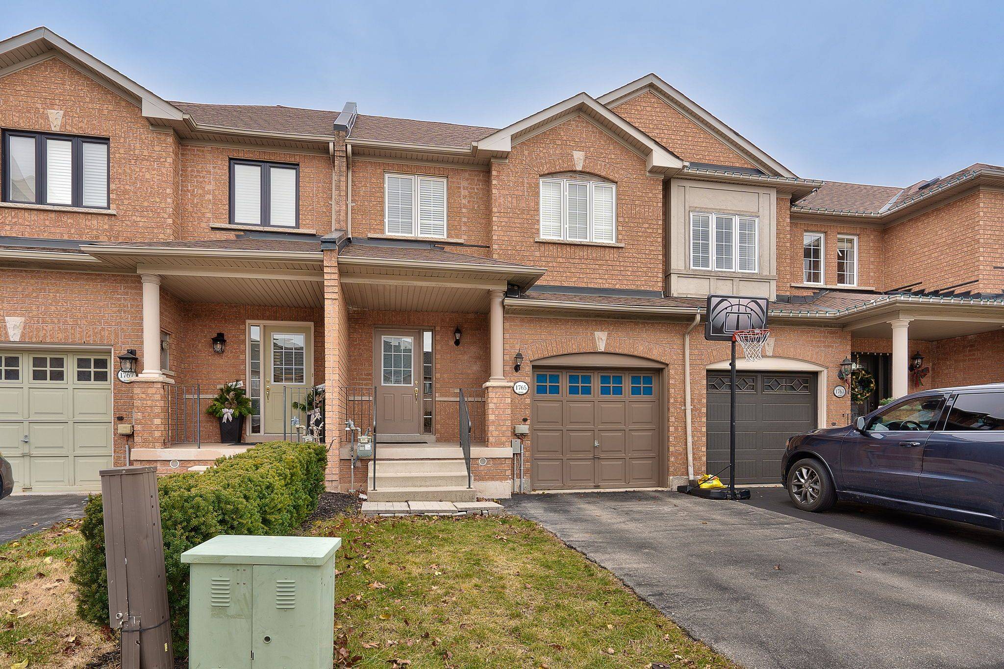 1765 Cobra CRES, Burlington, ON L7L 7L6