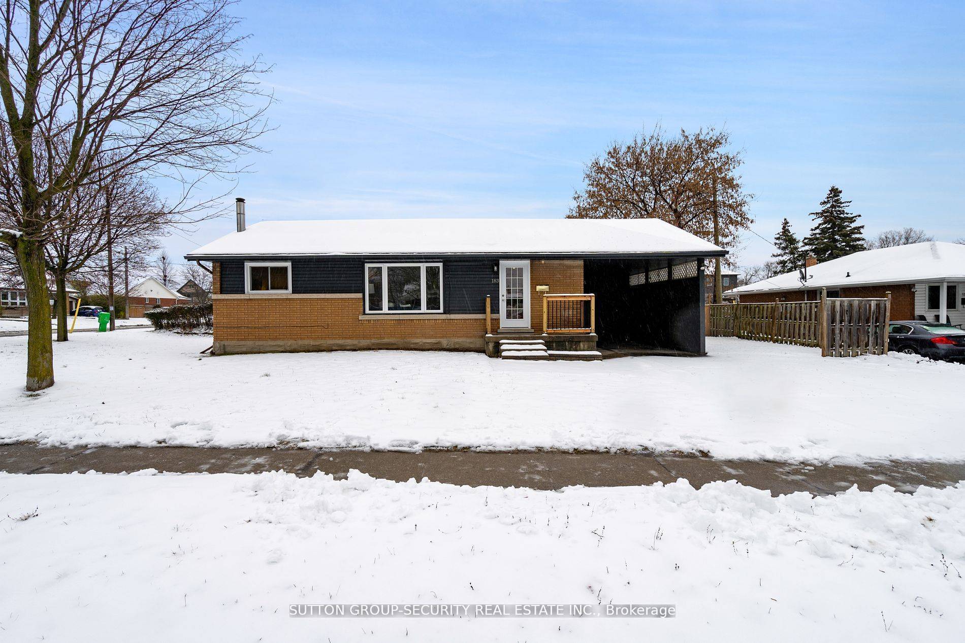 Cambridge, ON N1R 3R2,183 Sekura ST