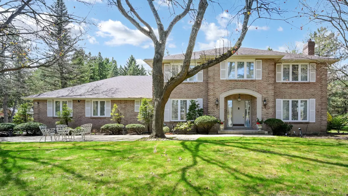 Markham, ON L6C 1A4,27 Country Estates DR
