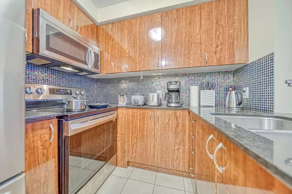 Toronto C14, ON M2M 0A9,5793 Yonge ST #605