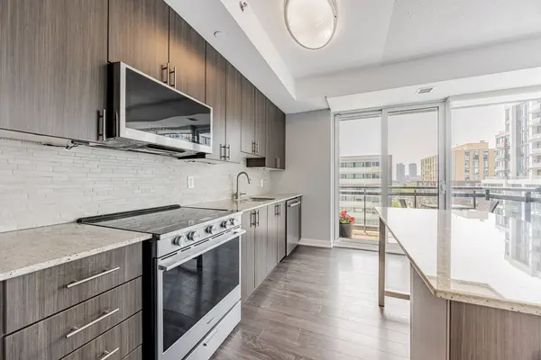 225 Sackville ST #704, Toronto C08, ON M5A 0B9