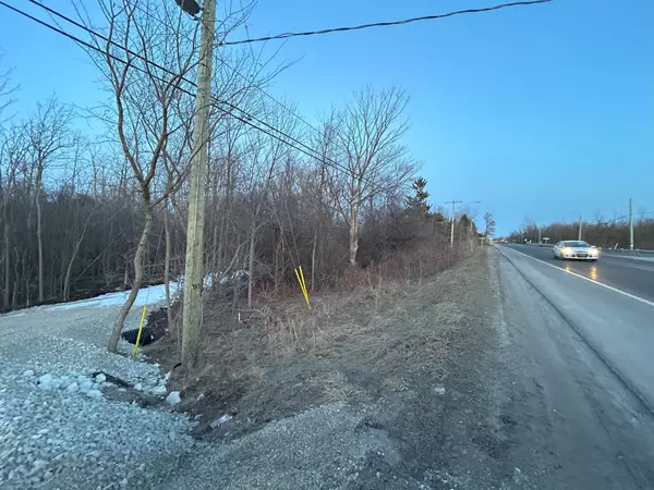 Collingwood, ON L9Y 2Z1,9742 Beachwood RD