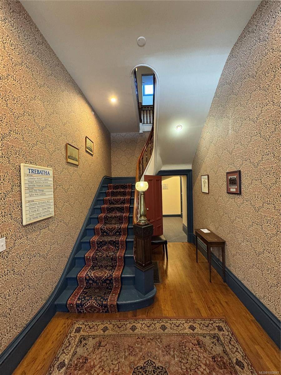 Victoria, BC V8V 3K8,1124 Fort St