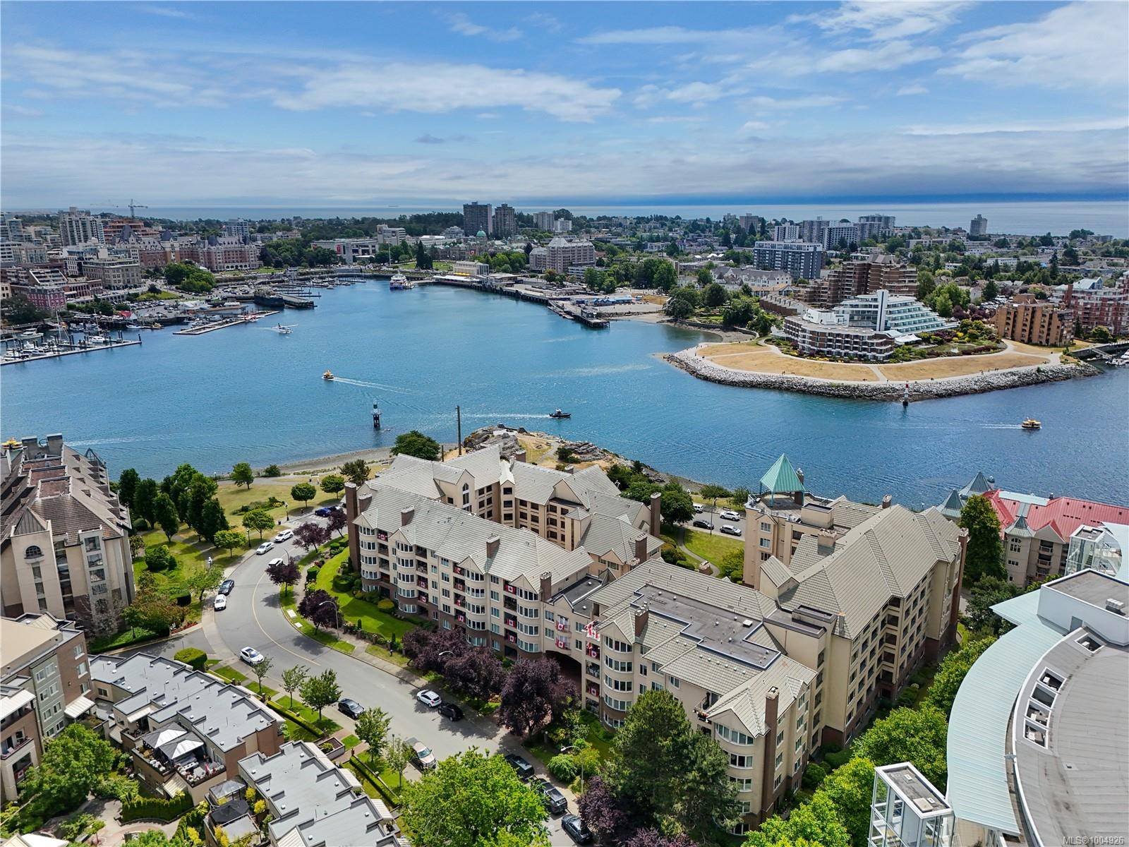 50 Songhees Rd #408, Victoria, BC V9A 7J4