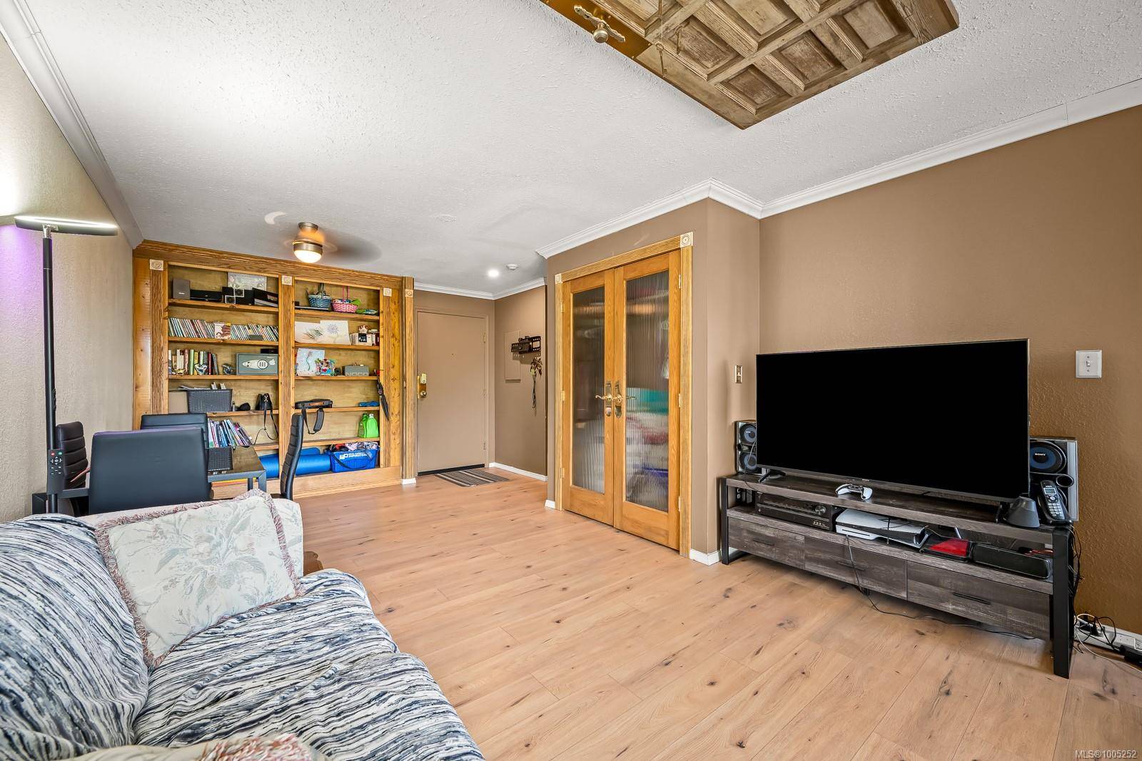 Courtenay, BC V9N 3R9,1050 Braidwood Rd #301