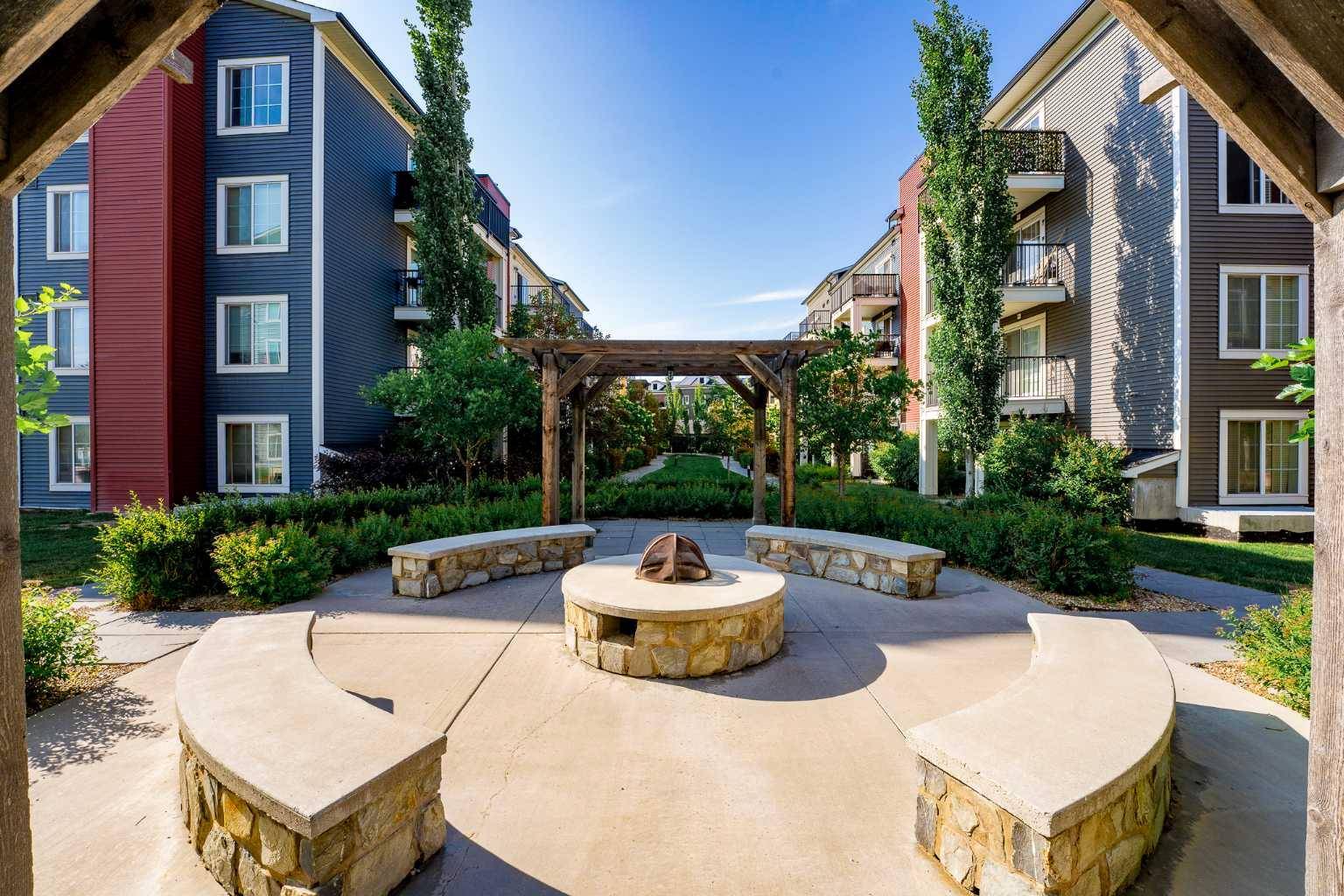 Calgary, AB T2Z 4R2,755 copperpond BLVD Southeast #3411