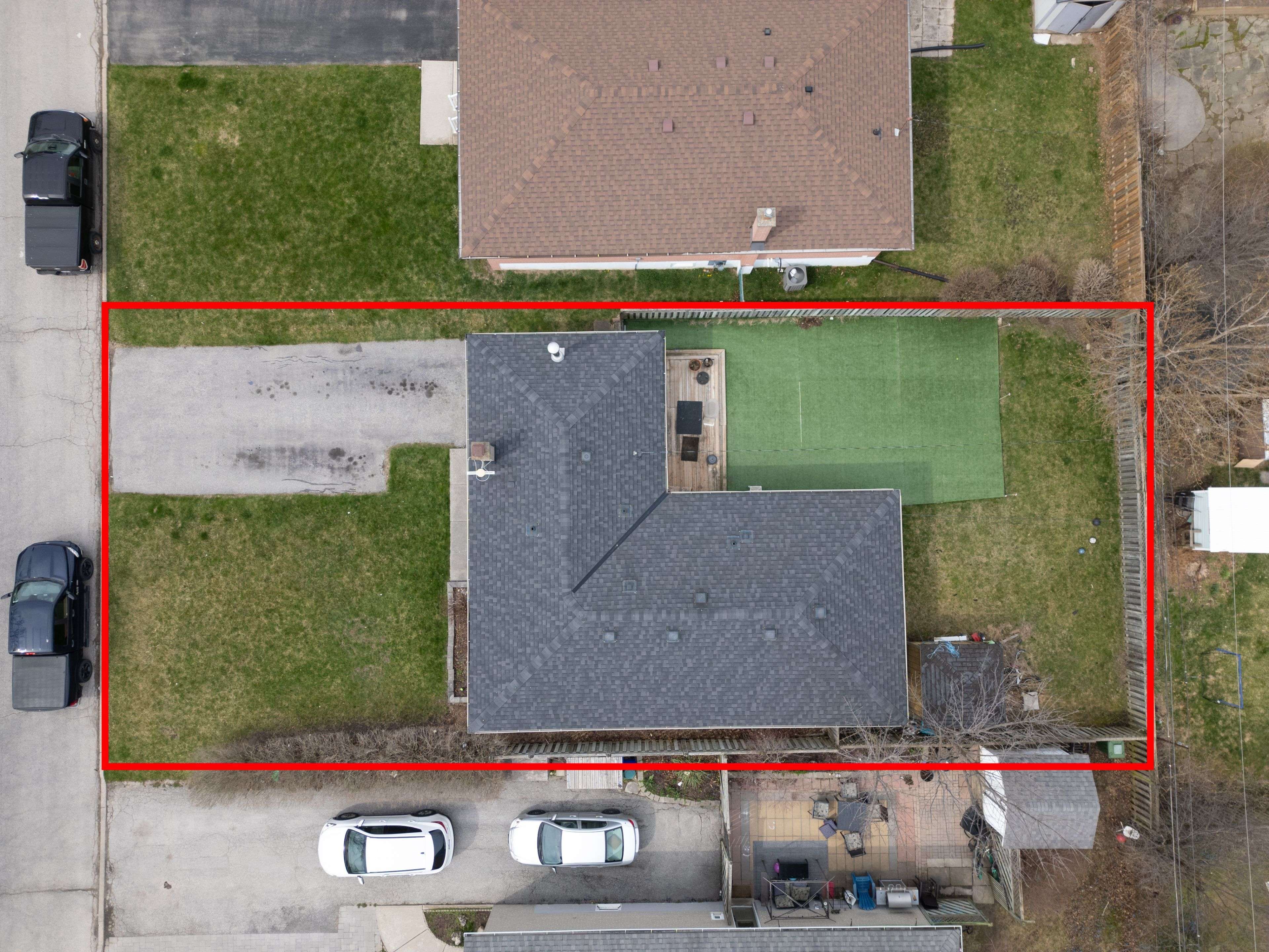 897 Antonio ST, Pickering, ON L1W 1T4