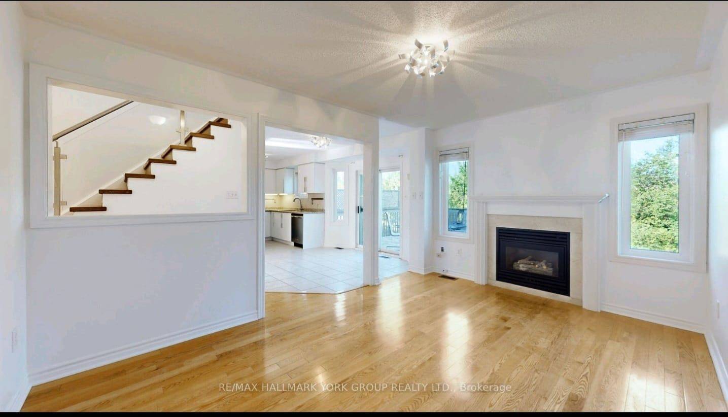 Richmond Hill, ON L4E 3T6,61 Raintree CRES