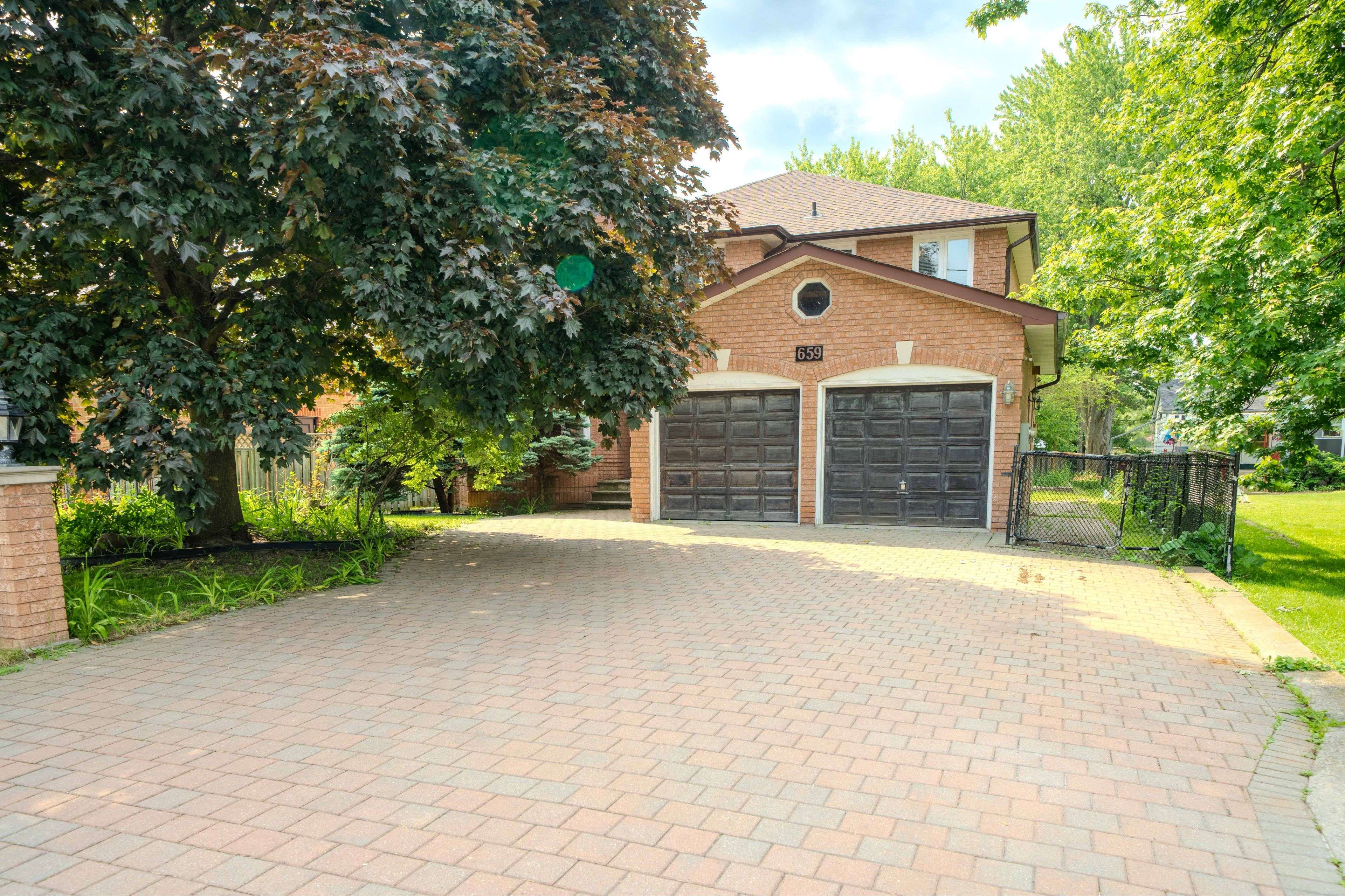 659 Sixteenth AVE, Richmond Hill, ON L4C 7A8