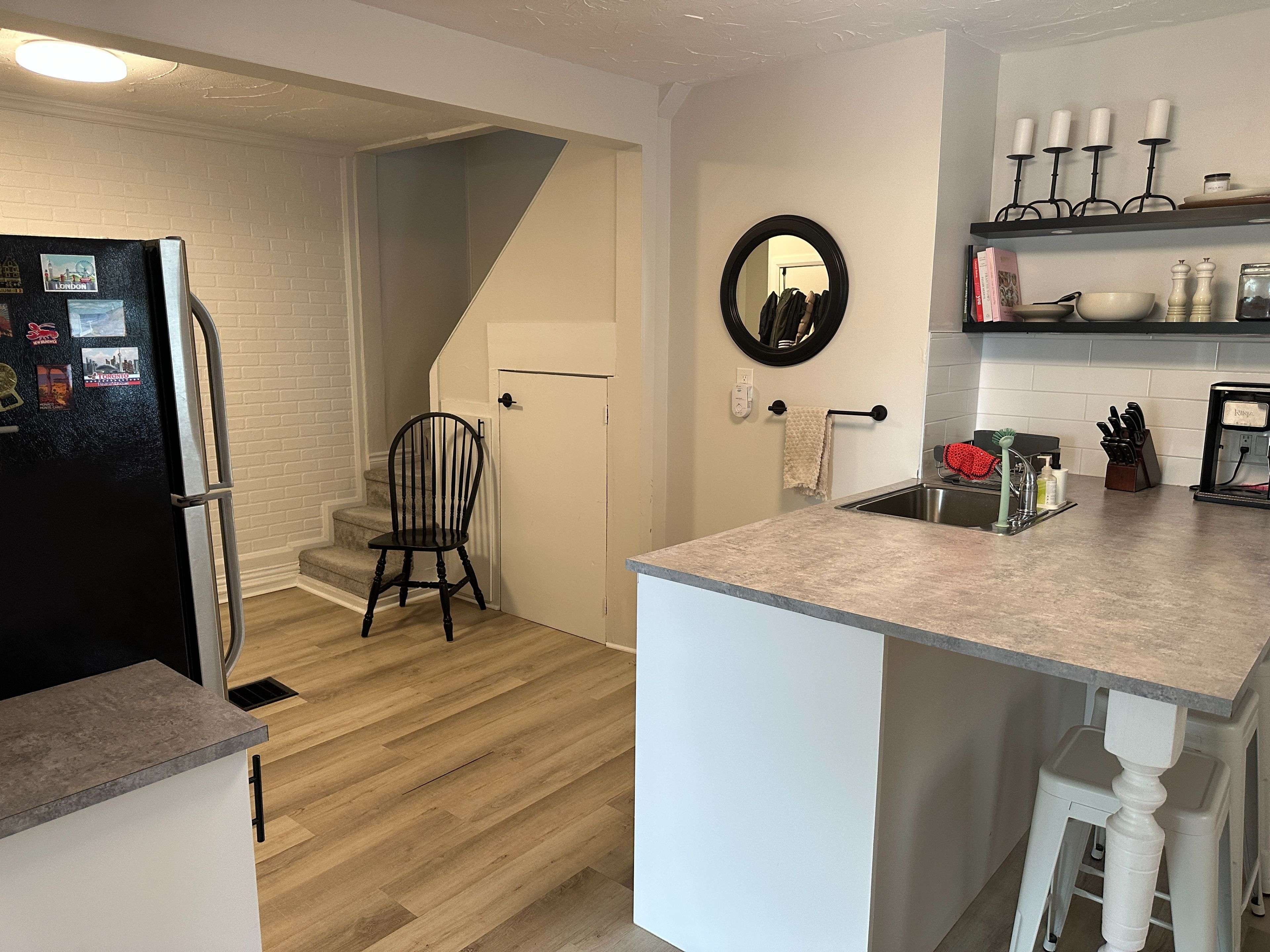 West Centre Town, ON K1Y 2X5,943 Wellington ST W #2