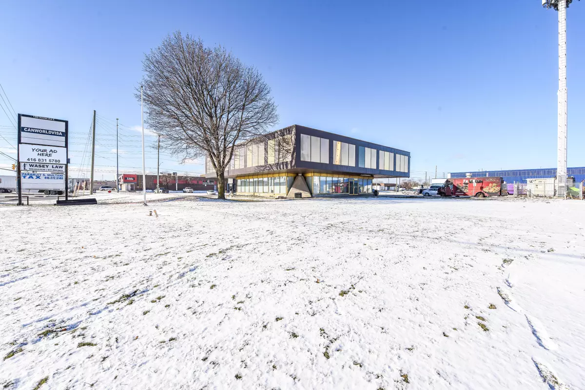 Brampton, ON L6T 1A2,1300 Steeles AVE #102