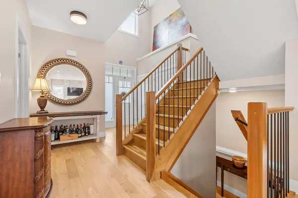London North, ON N6G 0X5,1592 Applerock AVE