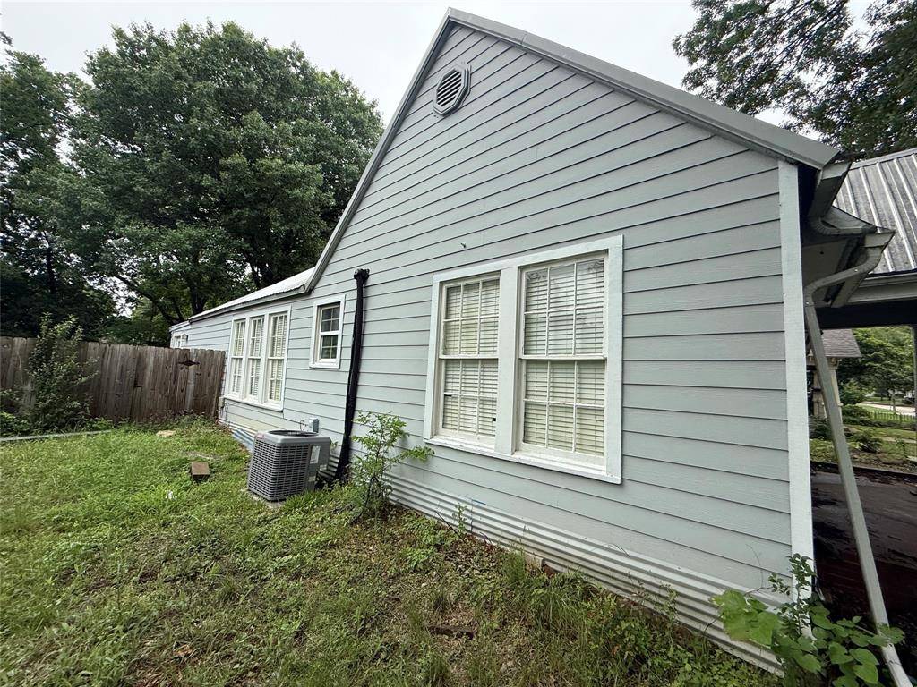 Waxahachie, TX 75165,325 Virginia Avenue