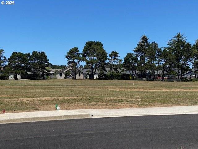 2 Bandon Coast Village, Bandon, OR 97411