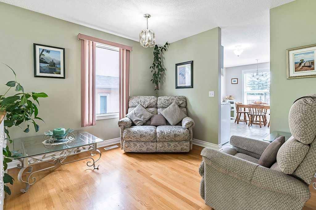 Calgary, AB T2Y 2Y2,141 Shawfield WAY Southwest