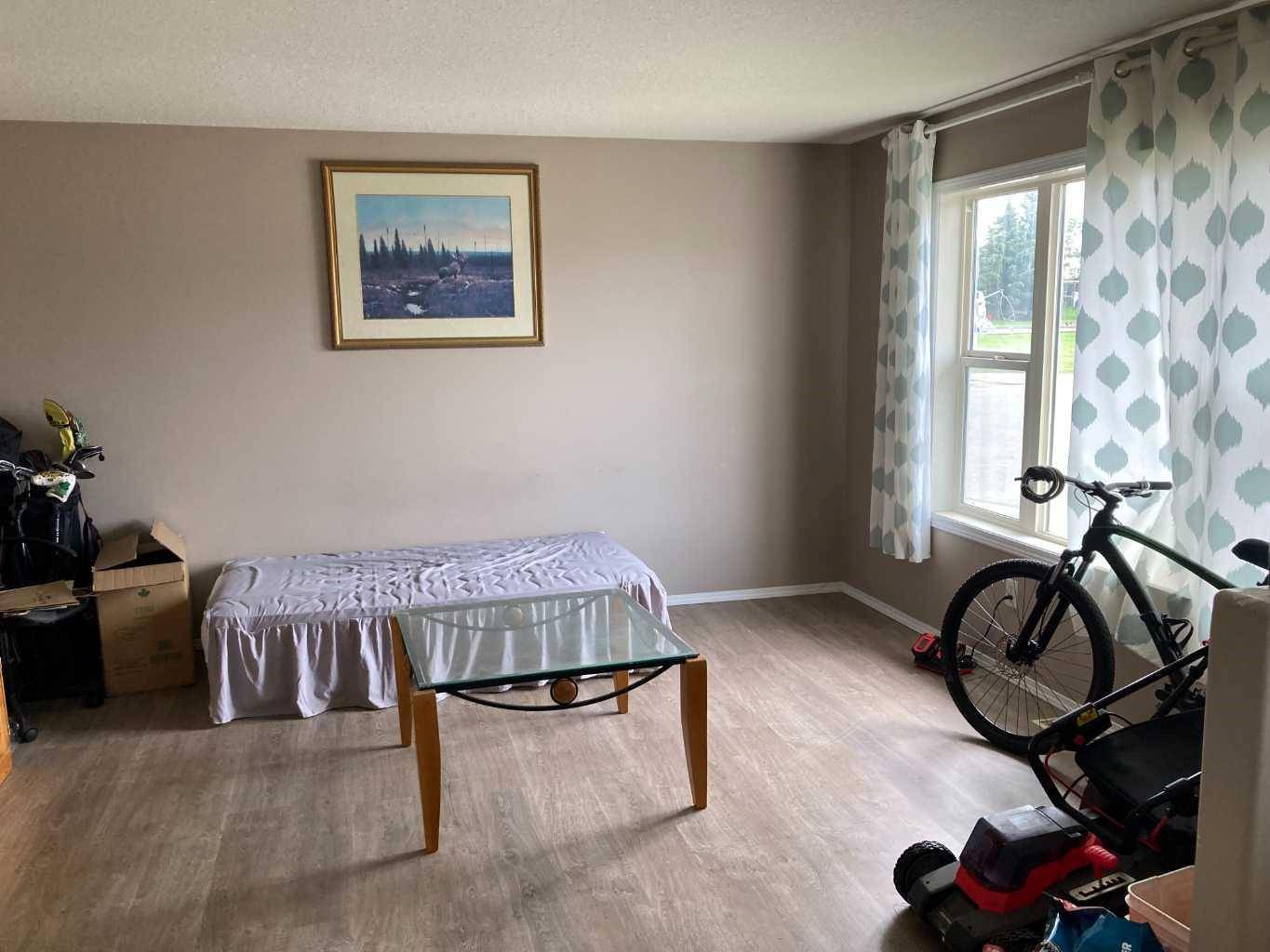 Rocky Mountain House, AB T2T 1A9,4522 45 Avenue Close
